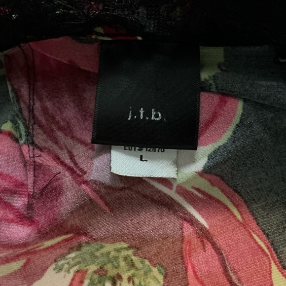 Vintage Y2K gothic floral & lace top - Picture 2 of 9